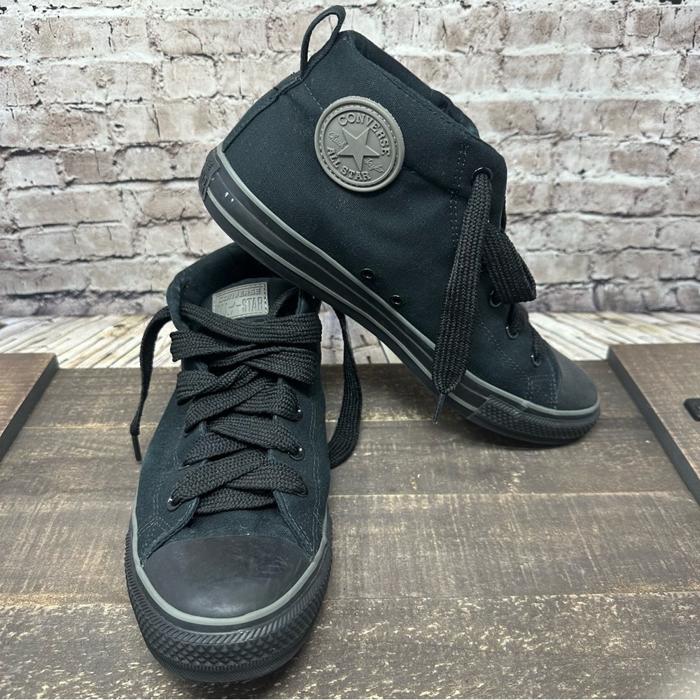 Unisex Chuck Taylor Converse All-Stars in Black Monochrome 142322F